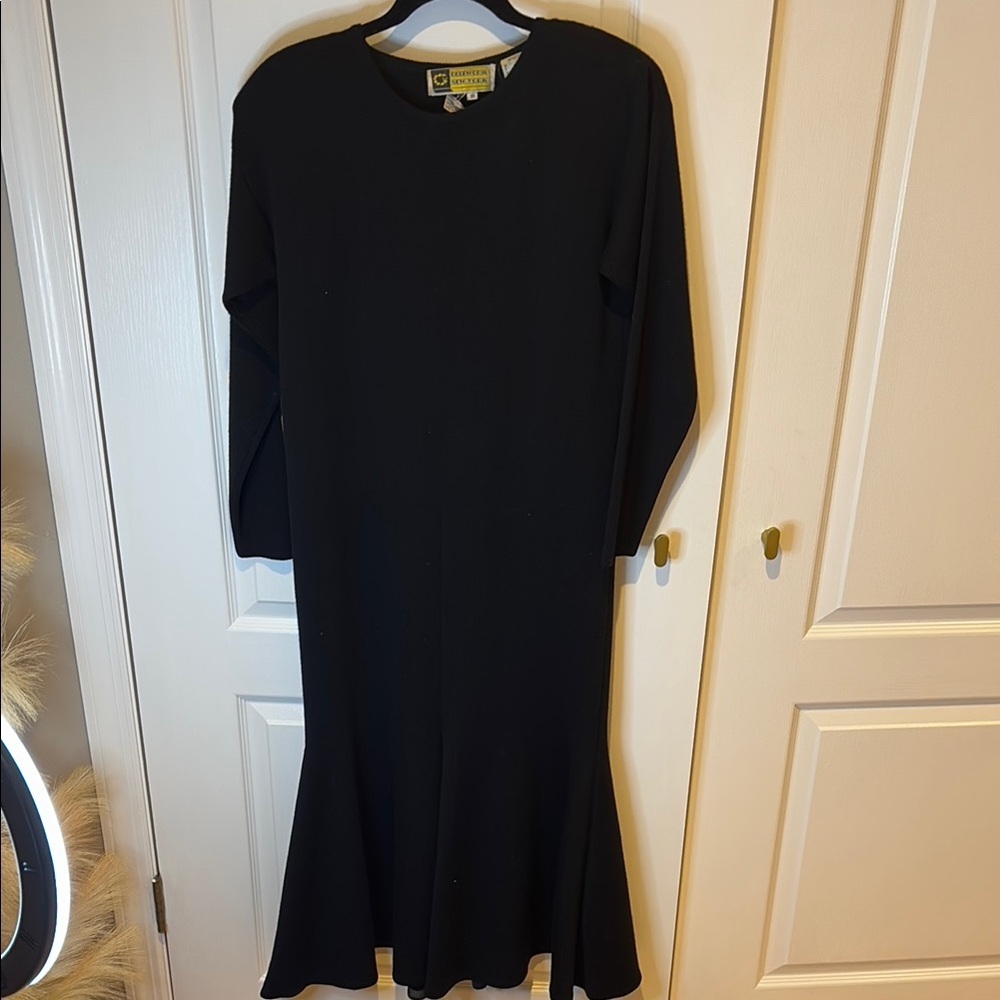 Goldworm  sz 10 100 wool black long dress Elegant Black Long Sleeve Dres…​